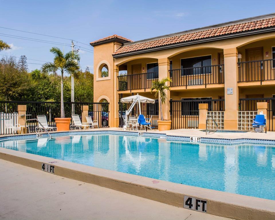 Comfort Inn Sun City Center - Ruskin - Tampa South Exterior photo